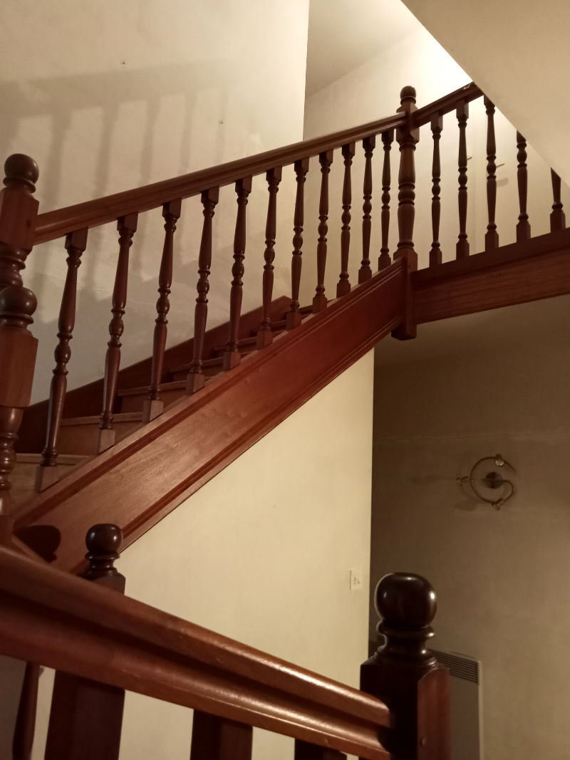 escalier ancien à rénover et moderniser