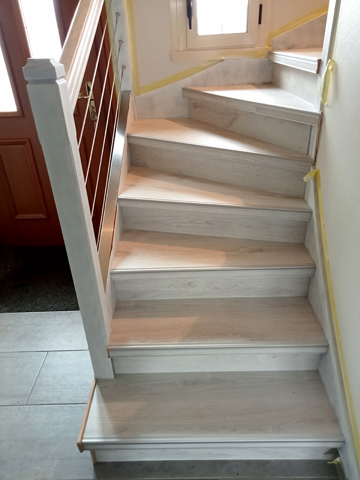 Moderniser son escalier, sécuriser son escalier en ajoutant une rampe ou rambarde sécurisée