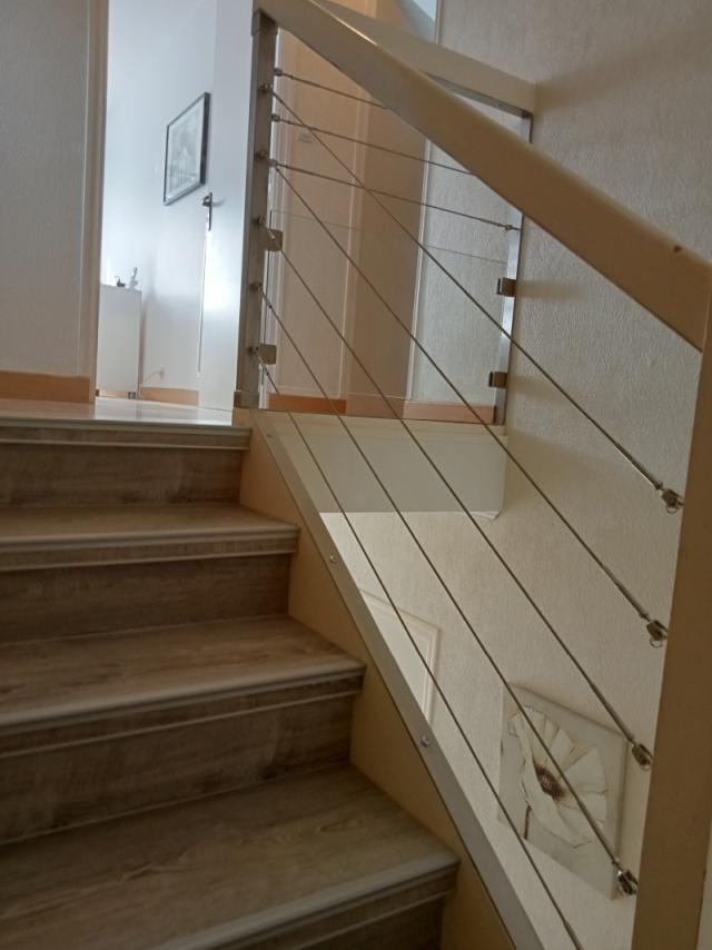 Rénovation d'escalier et installation d'une rampe